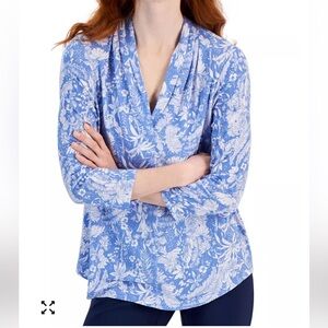 JM Collection Blue Floral V-Neck Women's Top size XL, NWT